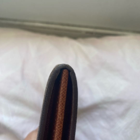 Authentic Louis Vuitton Sarah Bifold Monogram wallet - Picture 16 of 16